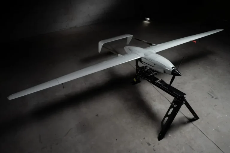 Ucraina desfășoară în premieră într-o zonă de conflict o dronă hibridă alimentată cu hidrogen, destinată misiunilor de recunoaștere de lungă durată
